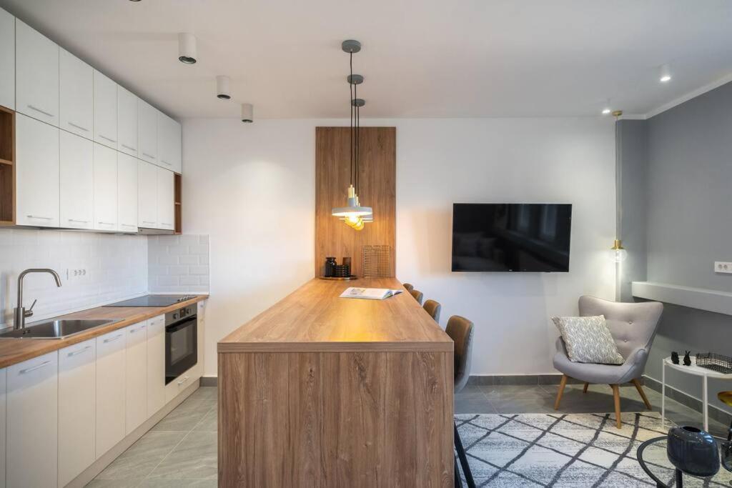 Stylish Apartament Magheru Бухарест Экстерьер фото